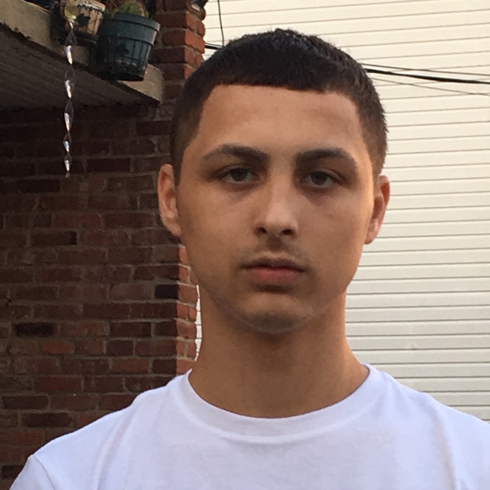 Meet your Posher, Americo
